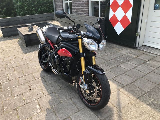 triumph - speed-triple-1050-abs