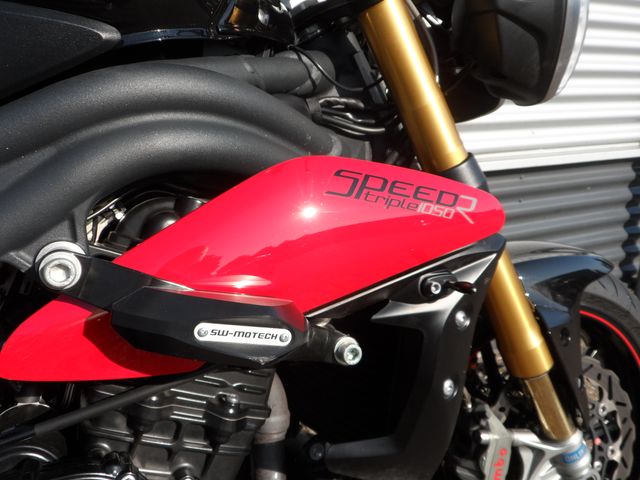 triumph - speed-triple-1050-abs