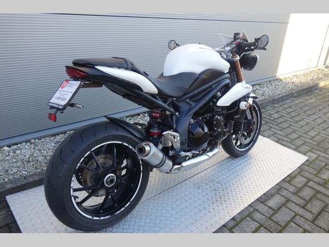 triumph - speed-triple-1050-abs