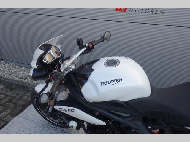 triumph - speed-triple-1050-abs