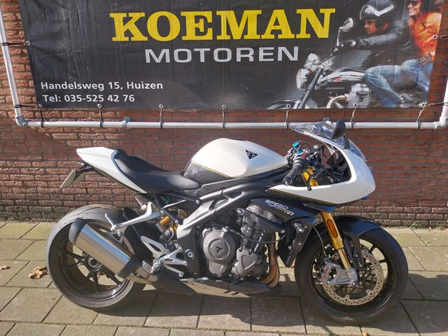 triumph - speed-triple-1200-rr