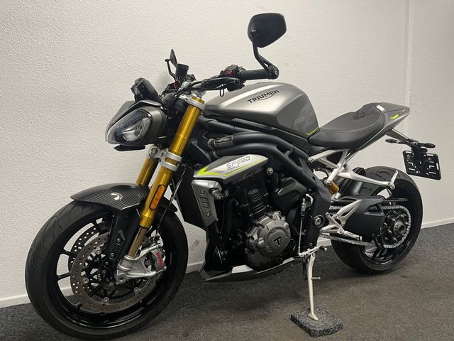 triumph - speed-triple-1200-rs