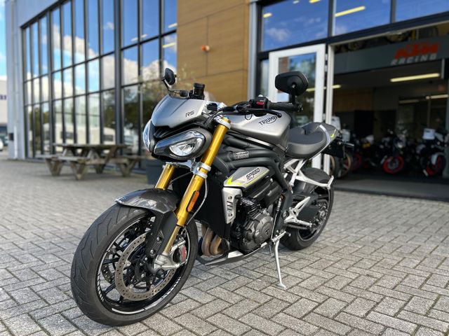 triumph - speed-triple-1200-rs