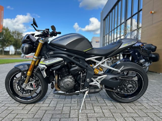 triumph - speed-triple-1200-rs