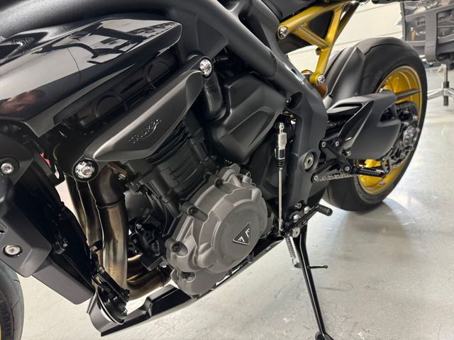 triumph - speed-triple-1200-rs
