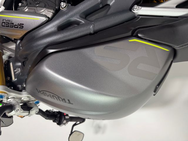 triumph - speed-triple-1200-rs
