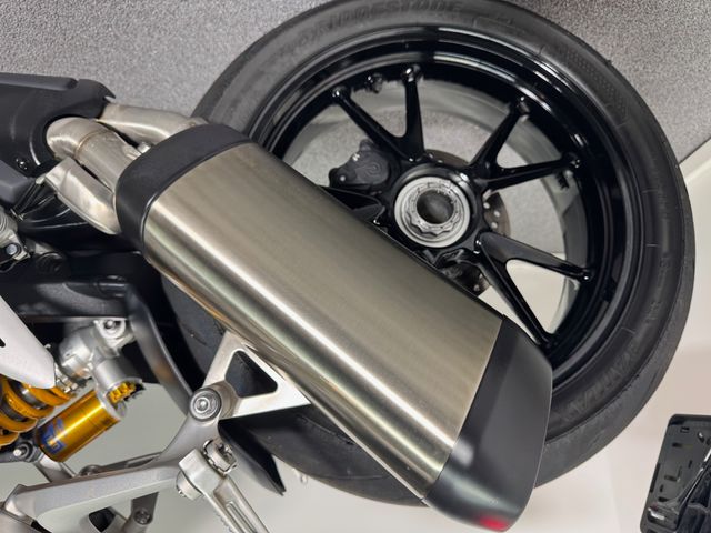 triumph - speed-triple-1200-rs