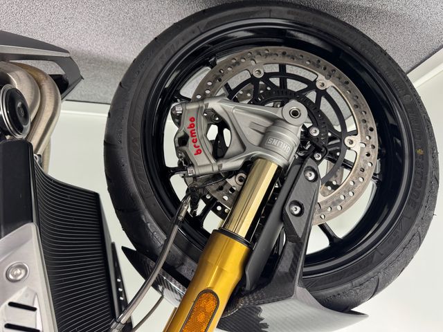 triumph - speed-triple-1200-rs