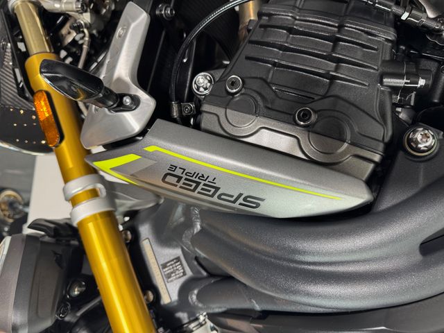 triumph - speed-triple-1200-rs