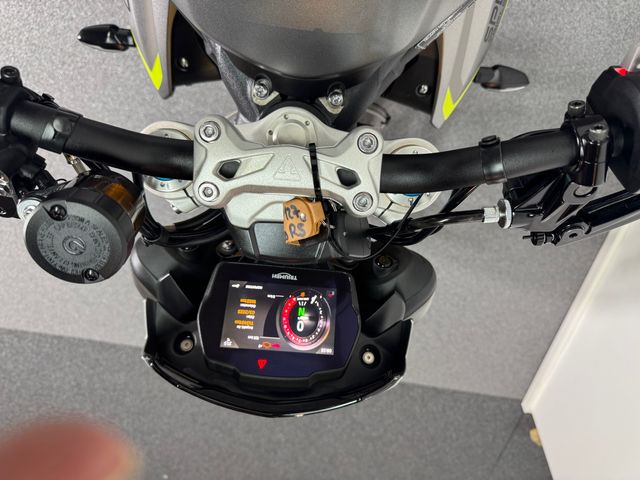 triumph - speed-triple-1200-rs