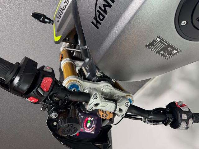 triumph - speed-triple-1200-rs