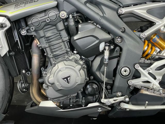 triumph - speed-triple-1200-rs