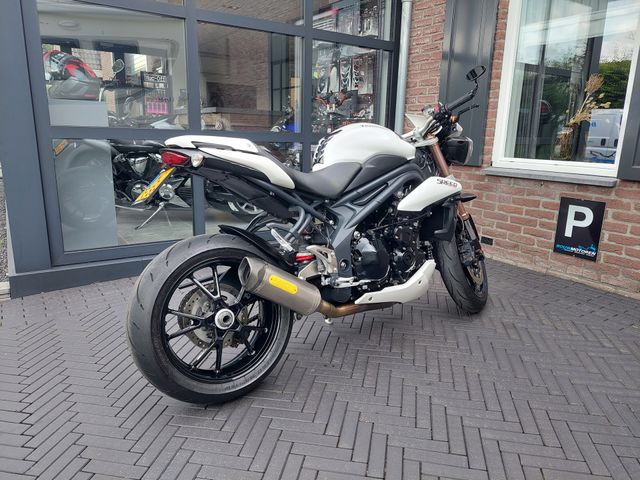 triumph - speed-triple