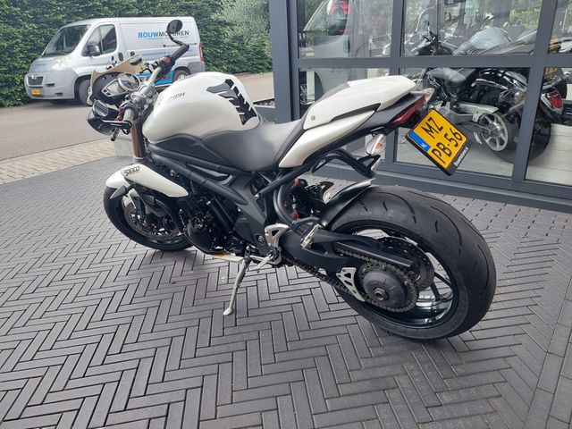 triumph - speed-triple