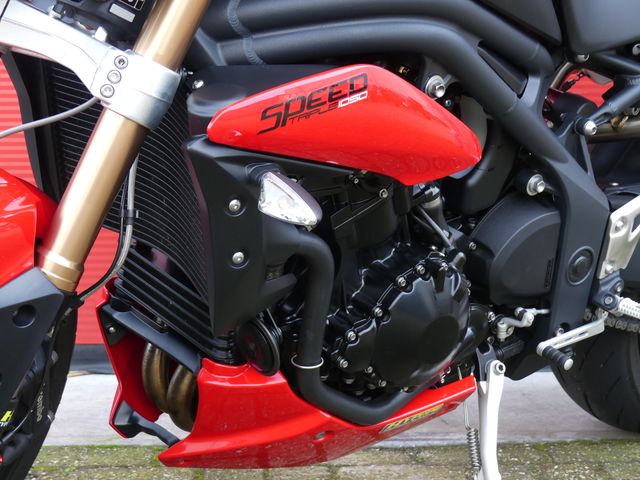 triumph - speed-triple