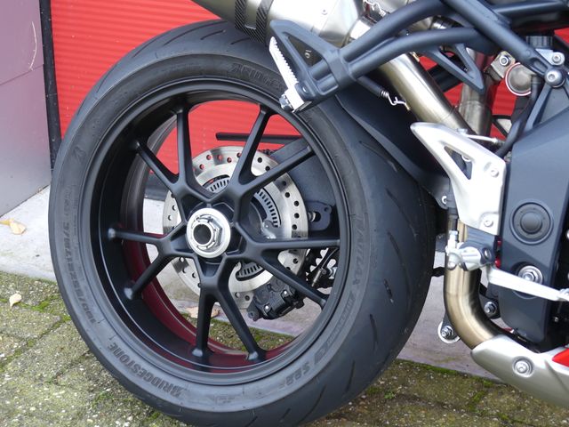 triumph - speed-triple