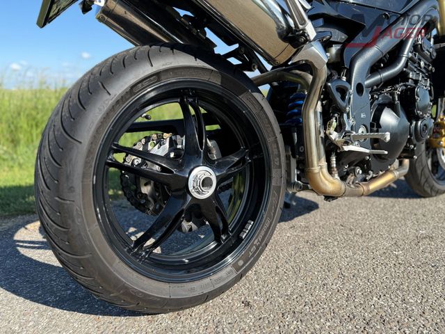 triumph - speed-triple