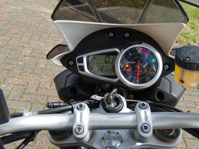 triumph - speed-triple