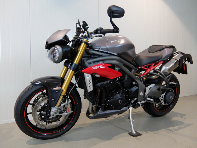 triumph - speed-triple-r