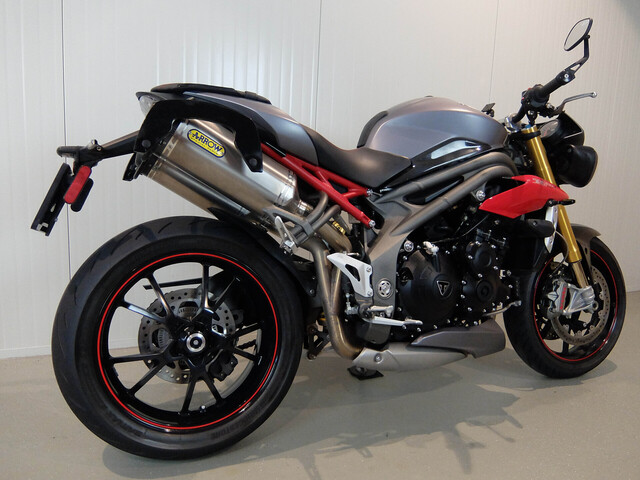 triumph - speed-triple-r