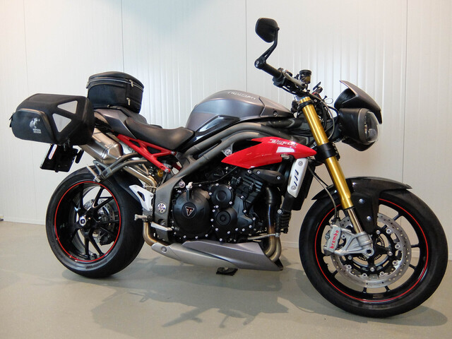 triumph - speed-triple-r