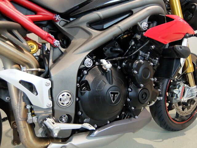 triumph - speed-triple-r