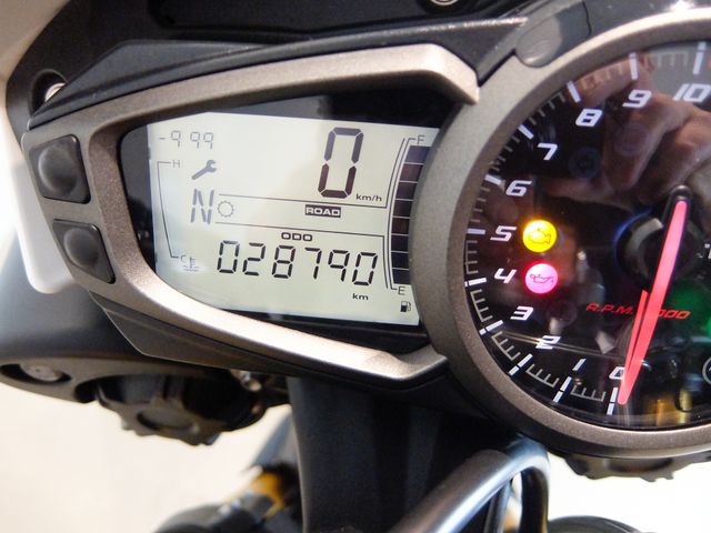 triumph - speed-triple-r