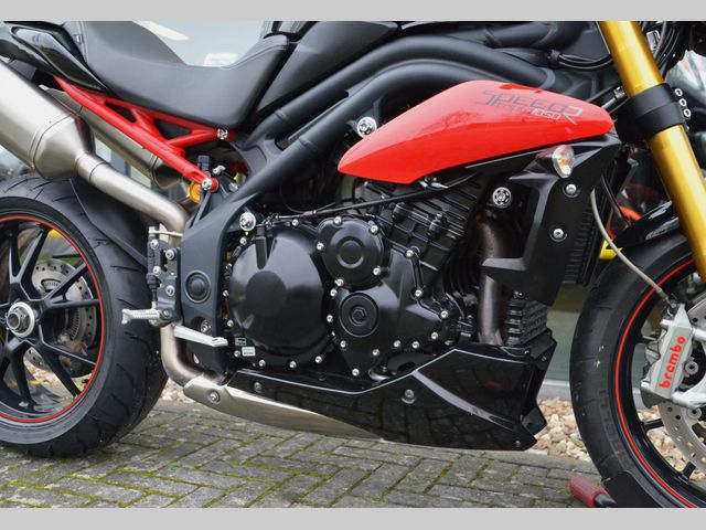 triumph - speed-triple-r