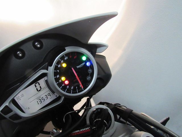 triumph - speed-triple-r