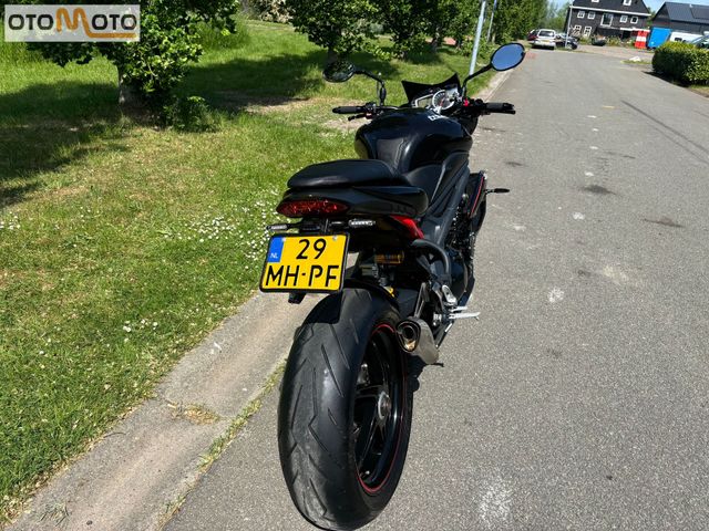 triumph - speed-triple-r