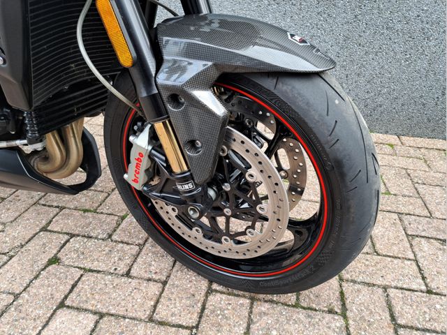 triumph - speed-triple-rs