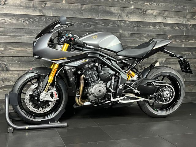 triumph - speed-triple-special-edition