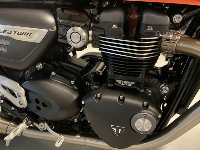 triumph - speed-twin-1200