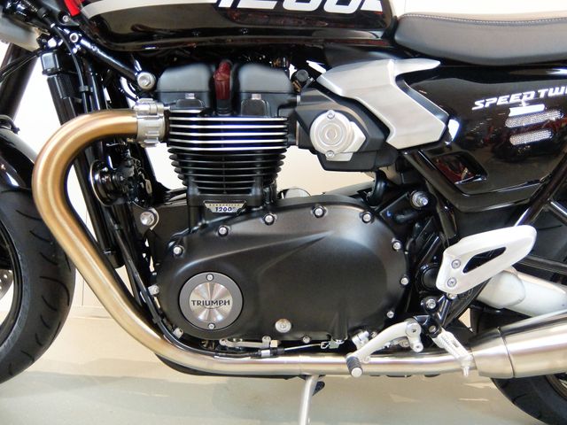 triumph - speed-twin-1200