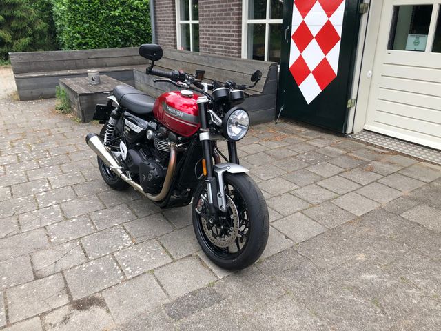 triumph - speed-twin-1200