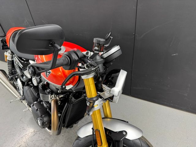 triumph - speed-twin-1200-rs