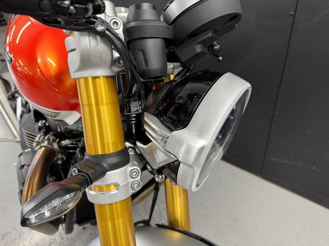 triumph - speed-twin-1200-rs