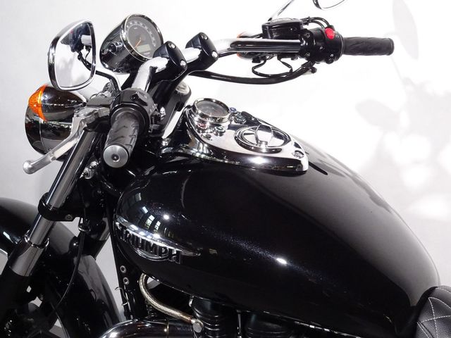 triumph - speedmaster