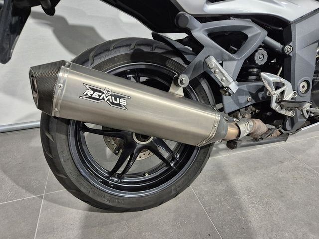 triumph - sprint-st-1050-abs