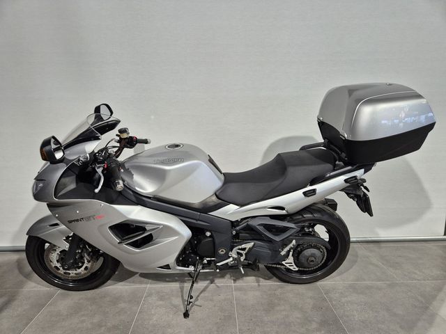 triumph - sprint-st-1050-abs