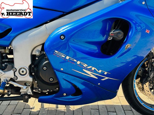 triumph - sprint-st-955