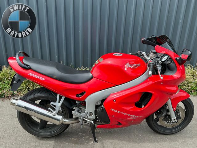 triumph - sprint-st-955