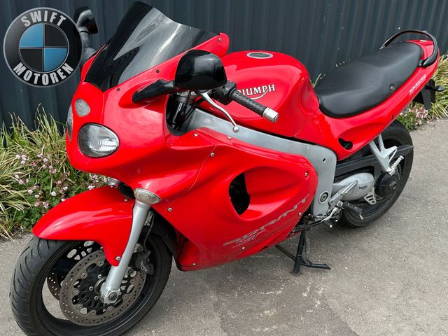 triumph - sprint-st-955