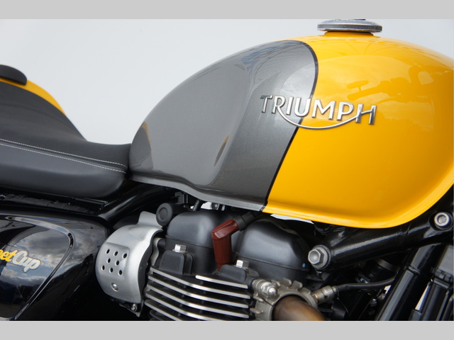 triumph - street-cup