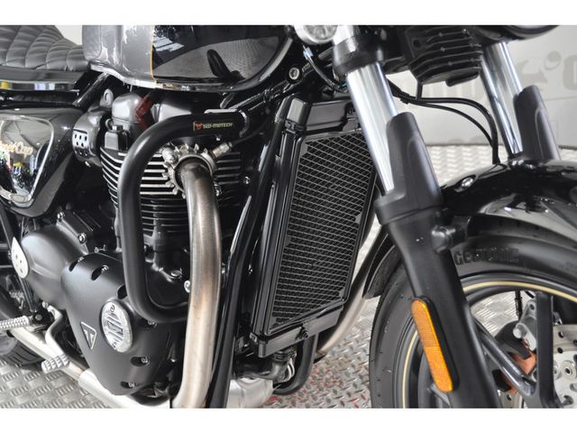 triumph - street-cup