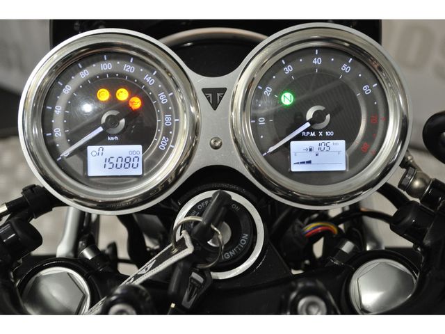 triumph - street-cup
