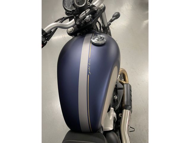 triumph - street-scrambler-gold-line