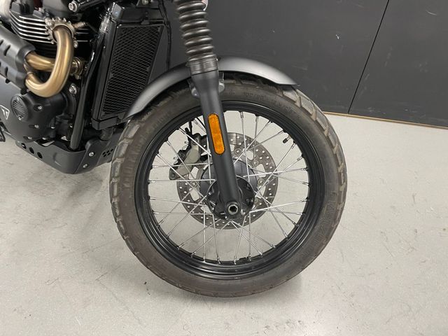 triumph - street-scrambler-gold-line