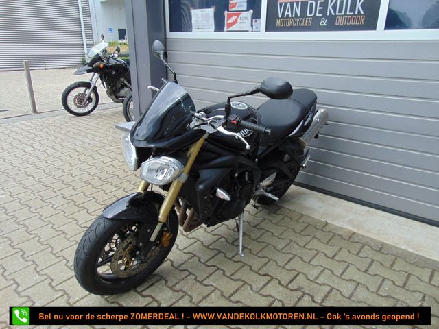 triumph - street-triple