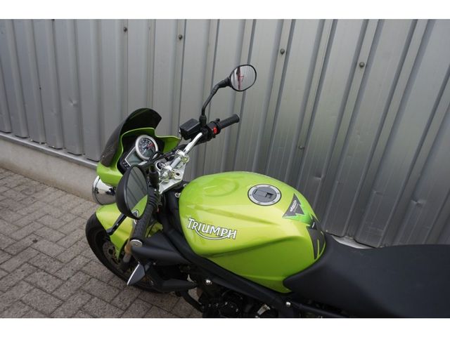 triumph - street-triple